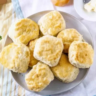 Brenda Gantts White Lily Buttermilk Biscuits Recipe